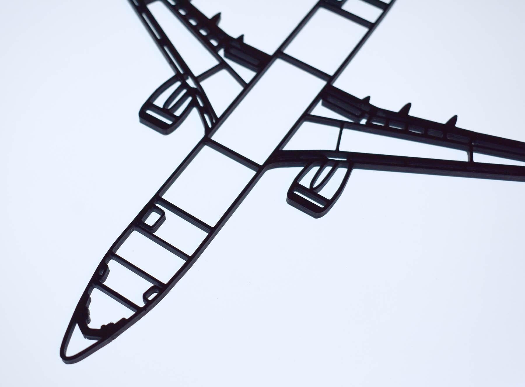 Boeing 737-800 short/medium-haul jet airliner Wall Art (20 to 45cm long)